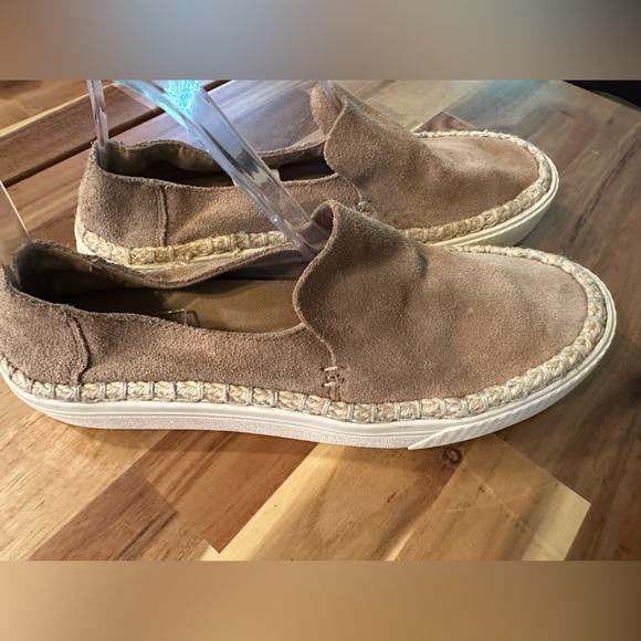 Toms Slip on Suede Loafers | Women’s Size 7 - Picture 2 of 8